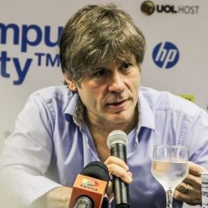 Bruce-Dickinson-1-cropped